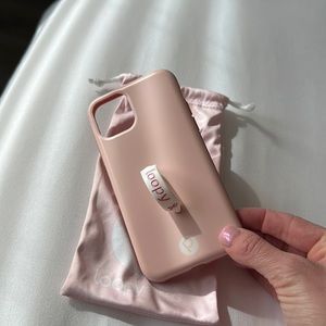 Loopy iPhone 11 Pro Case. Color Pink.